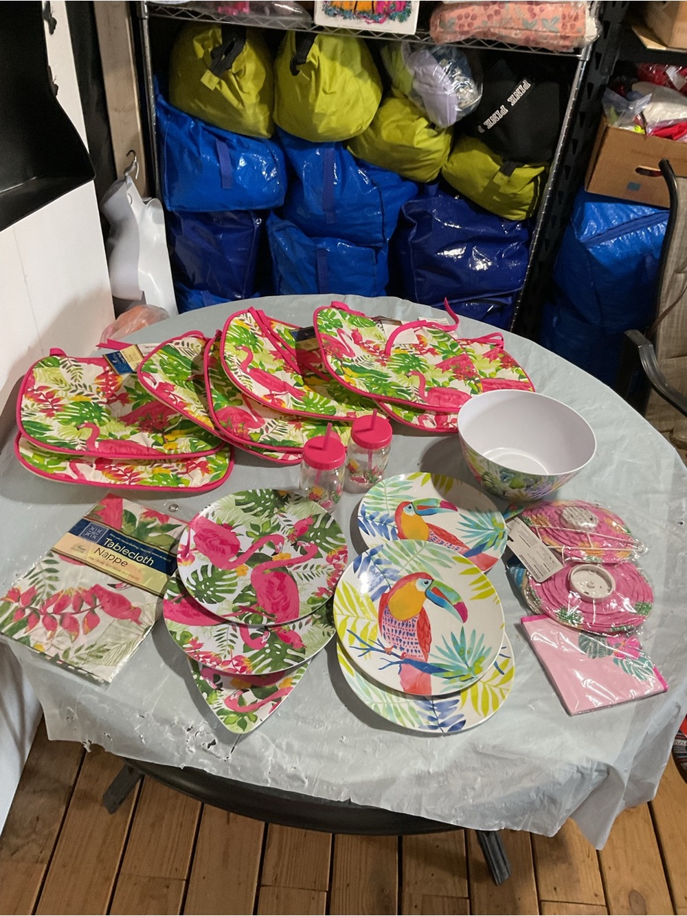 Tropical Flamingo & Toucan Party Tableware Set - Pink & Green